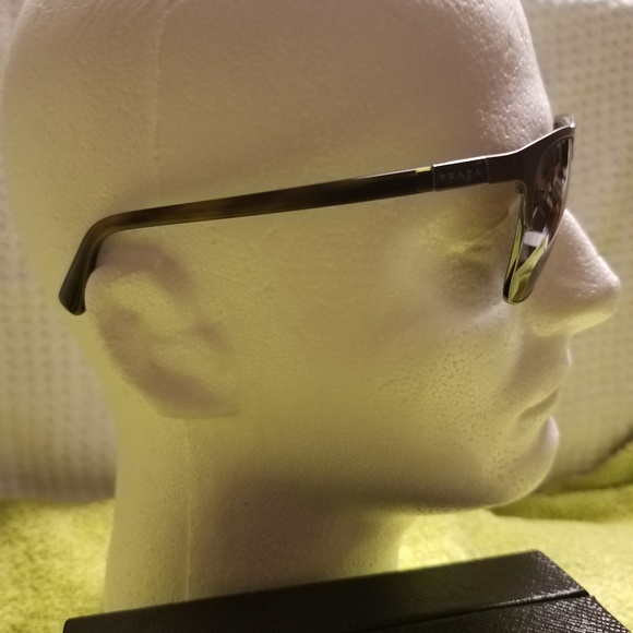 New men's/unisex Prada sunglasses - Picture 6 of 8